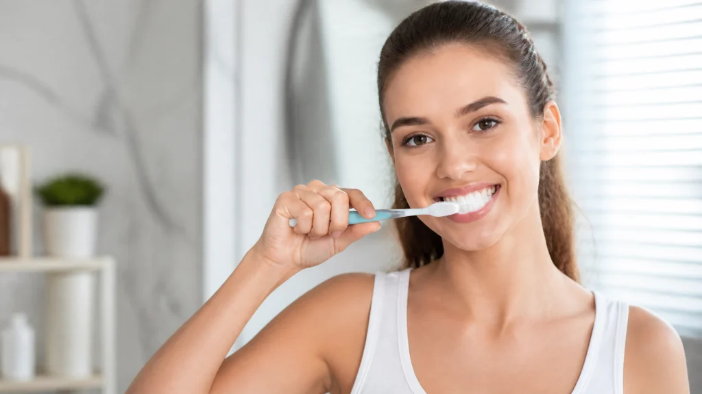 Peut-on se brosser les dents pour les garder saines ? Les règles les plus importantes pour des dents saines.